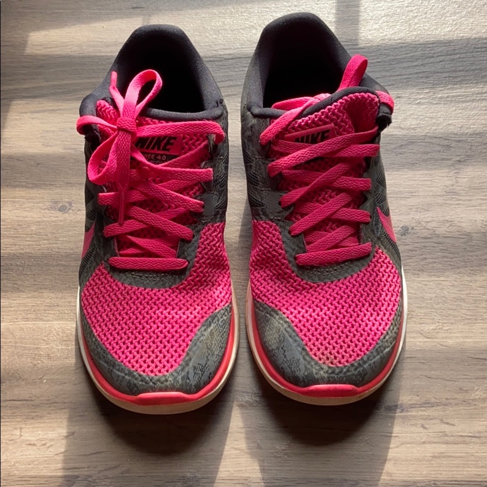 Hot Pink / Snakeskin Nike Free 4.0